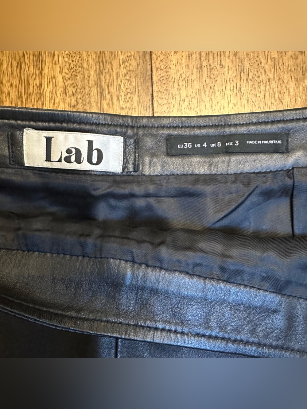 Lab Women’s Black Lamb Leather Mini Skirt Zip Closure Lined Size 4
